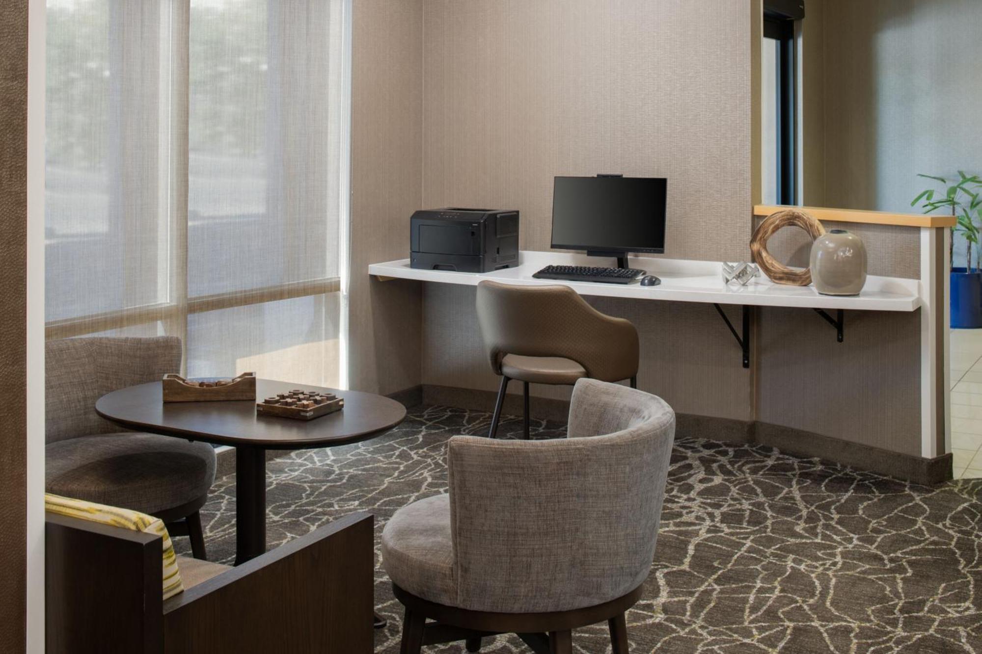 Springhill Suites By Marriott Medford Bagian luar foto