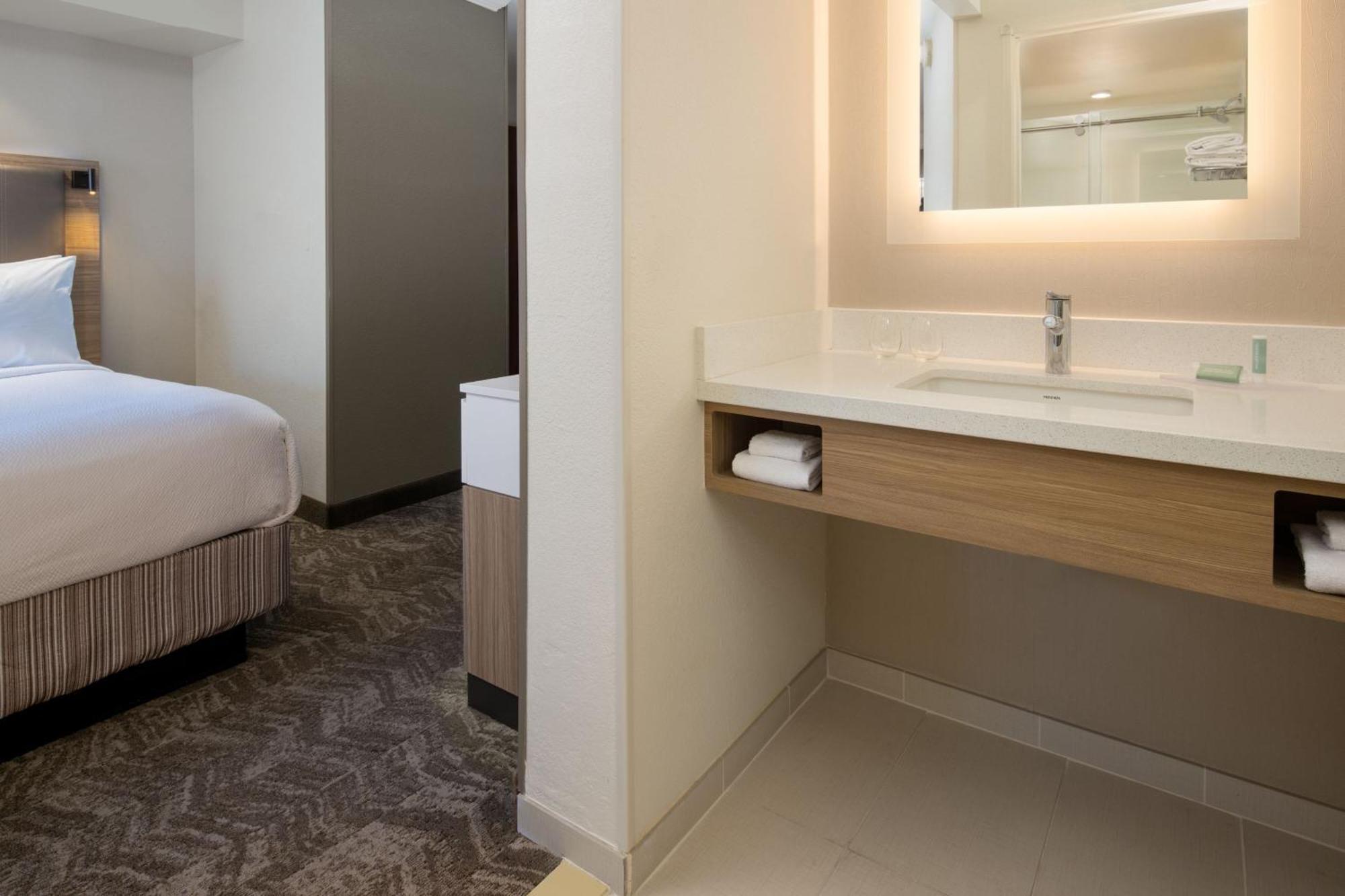 Springhill Suites By Marriott Medford Bagian luar foto